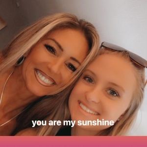 Meet your Posher, Carrie